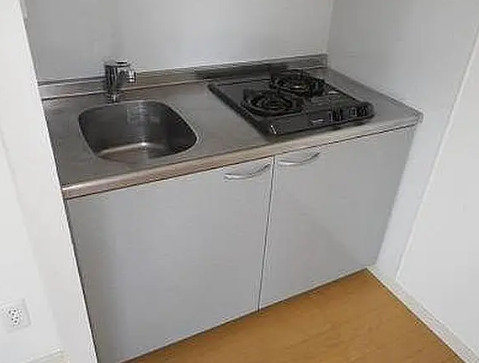 キッチン　別部屋の画像を使用しております。