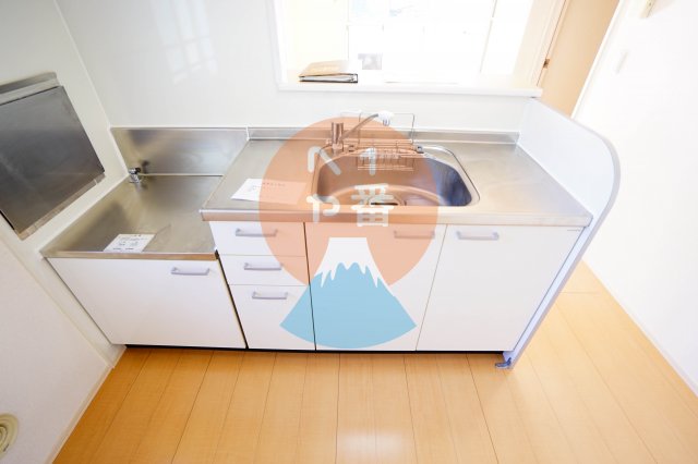 キッチン　2口ガスコンロが置けるキッチンです。