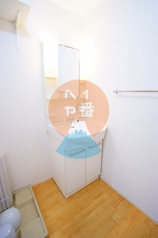 洗面設備　独立洗面台付き