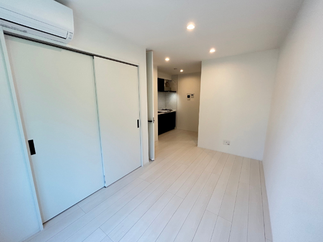 居室・リビング　白く明るく見えるお部屋です