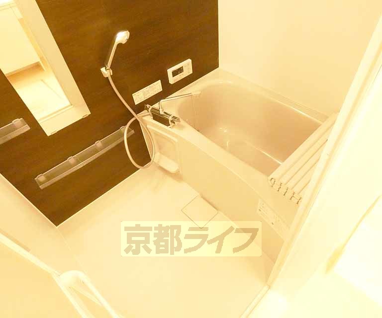 バス・シャワールーム　きれいなお風呂です。