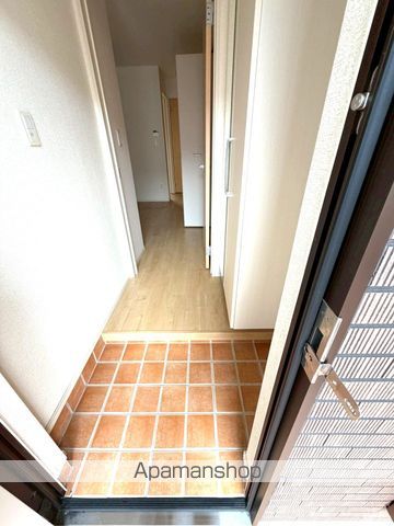 フォレスト T・H IIIの玄関写真