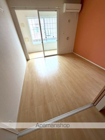 フォレスト T・H IIIの居間写真