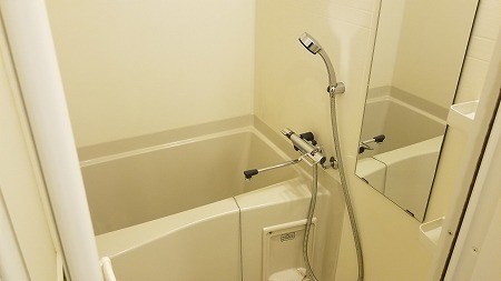 バス・シャワールーム　※別部屋参考画像