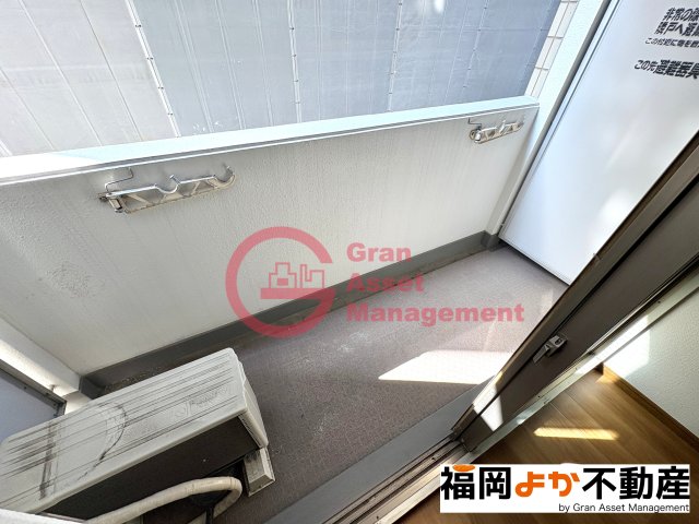 バルコニー　開放的で明るい空間を演出してくれるバルコニーです