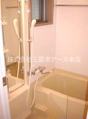 バス・シャワールーム　別部屋参考写真