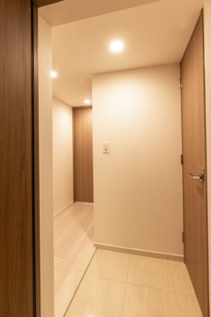 玄関　※写真は同タイプ住戸です。
