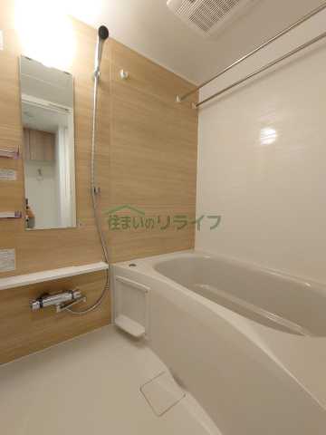 バス・シャワールーム　リライフ浅草店。反転タイプのお写真です。