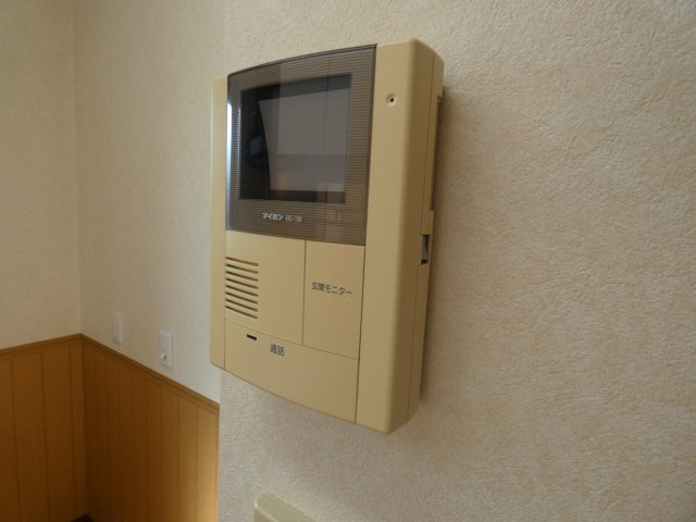 セキュリティ　来客者を一目で確認できる安心のモニターホン。