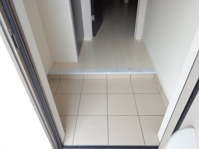 玄関　玄関（イメージ）