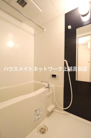 バス・シャワールーム　浴室