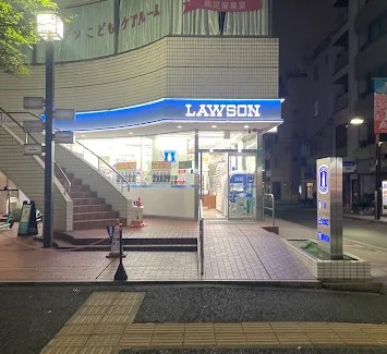 コンビニ　ローソン麻布十番一丁目店（コンビニ）まで197m