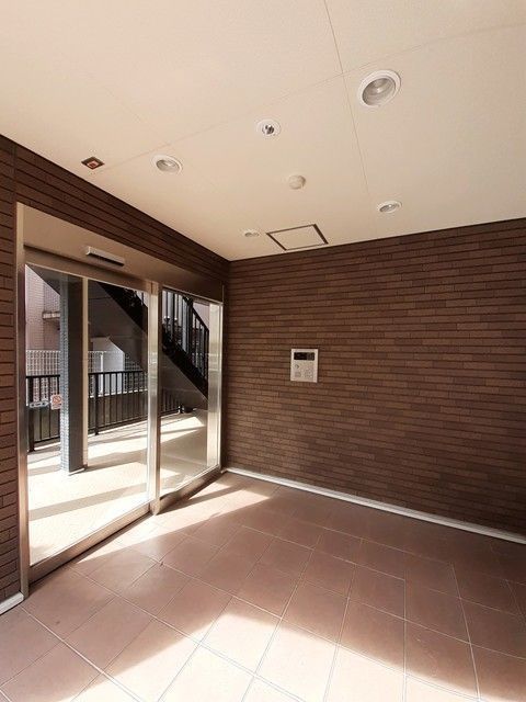 エントランス　共用部分も大変綺麗★