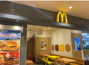 飲食店　マクドナルドKAMEIDOCLOCK店（飲食店）まで321m