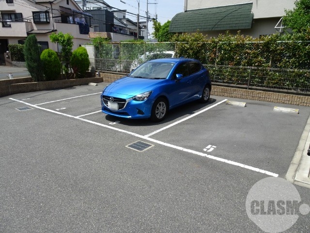 駐車場　敷地内駐車場