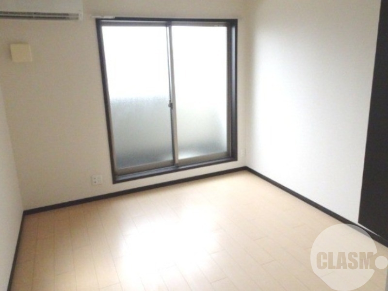 居室・リビング　明るいお部屋です♪