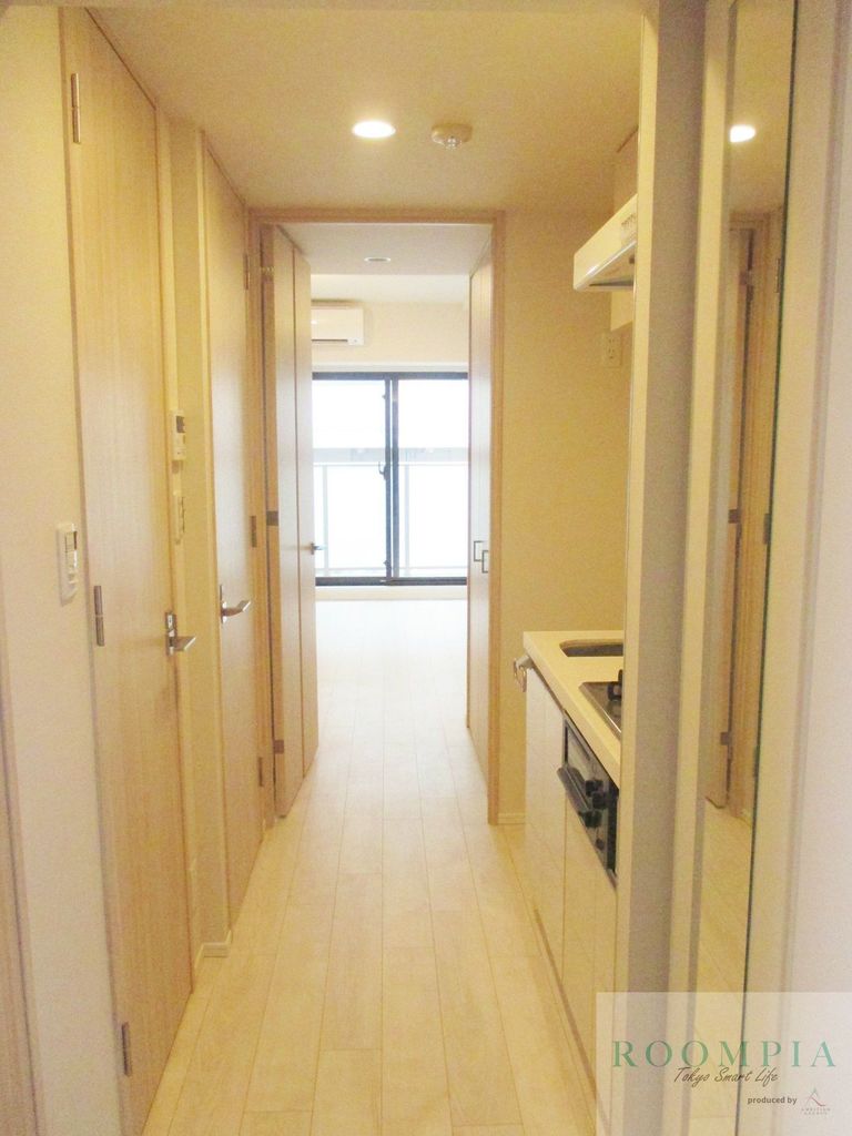 玄関　※同タイプの別のお部屋です。