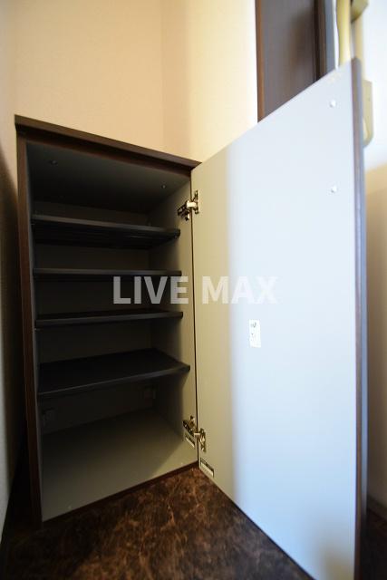 収納　※別部屋のお写真になります