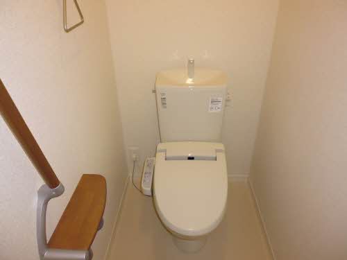 シャーメゾンガーデンズ下長Bのトイレ写真
