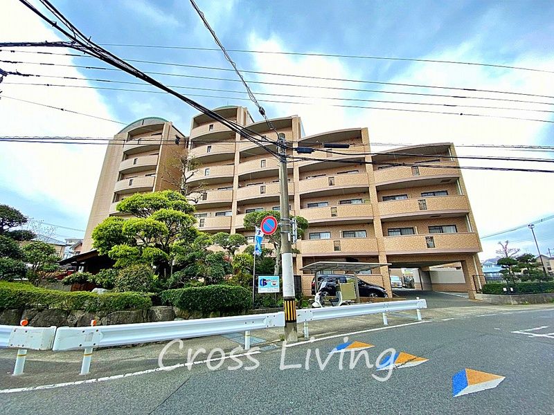 エントランス　現況優先です