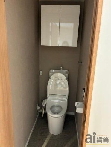トイレ　※同仕様写真