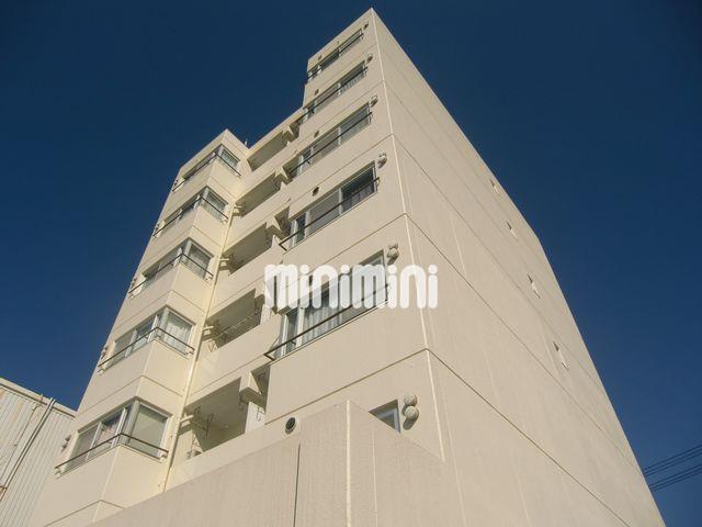 建物外観　７階建てのマンション