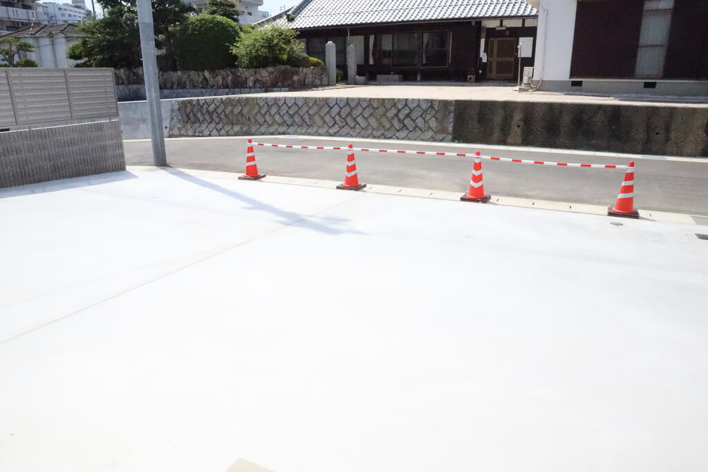 駐車場　並列2台が十分に置けます