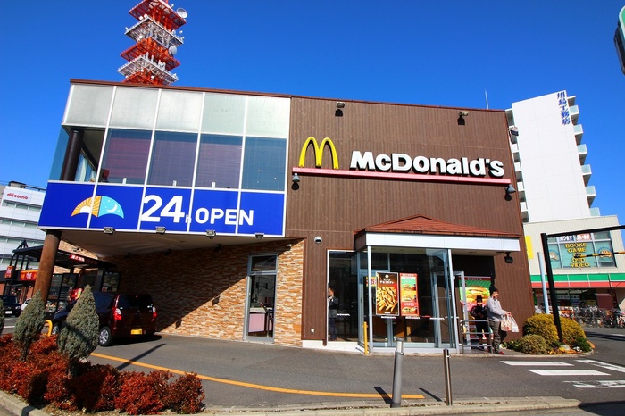 飲食店　マクドナルド1号線太子橋店（飲食店）まで82m