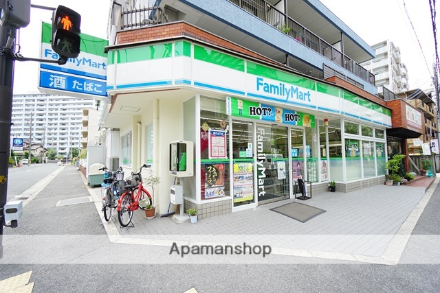 コンビニ　ファミリーマート茨木天王店（コンビニ）まで706m
