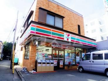 コンビニ　セブン‐イレブン 沼津本町店（コンビニ）まで648m
