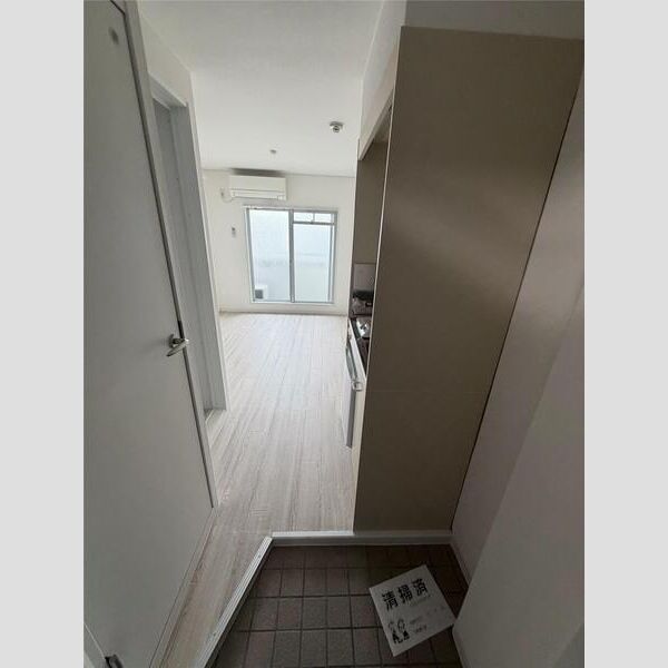 玄関　【お部屋さがしはラックハウジングにお問合せ下さいませ♪】