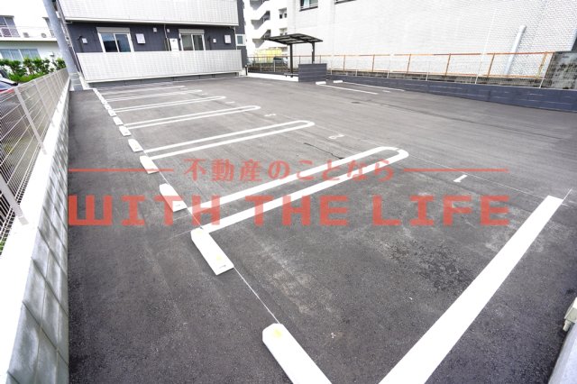 駐車場　駐車スペースもあります