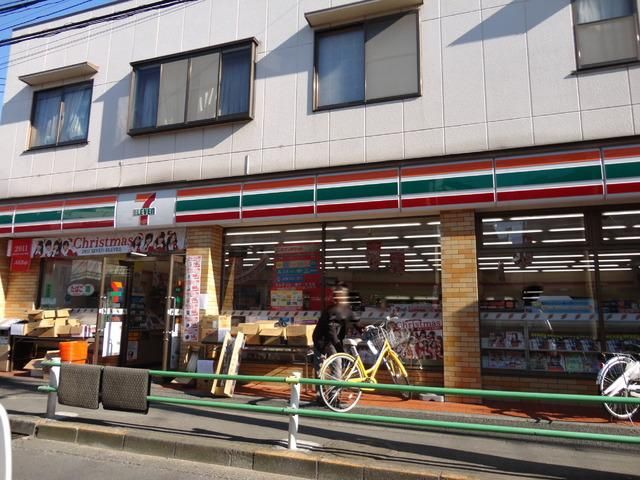 コンビニ　コンビニ（コンビニ）まで300m