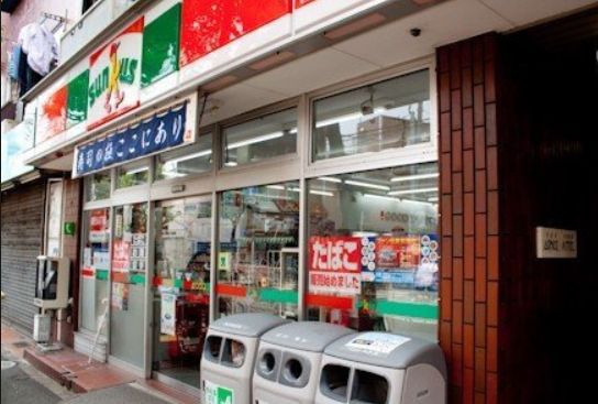 コンビニ　サンクス菊川駅前店（コンビニ）まで307m