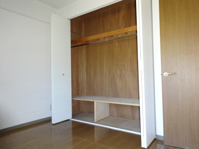 収納　ベガ中上(GoodHome)
