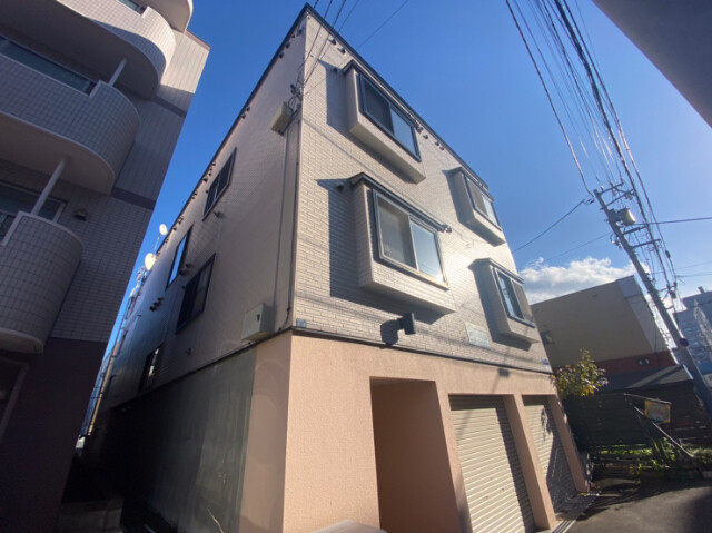 建物外観　札幌市中央区南１３条西「ステージ中島公園」
