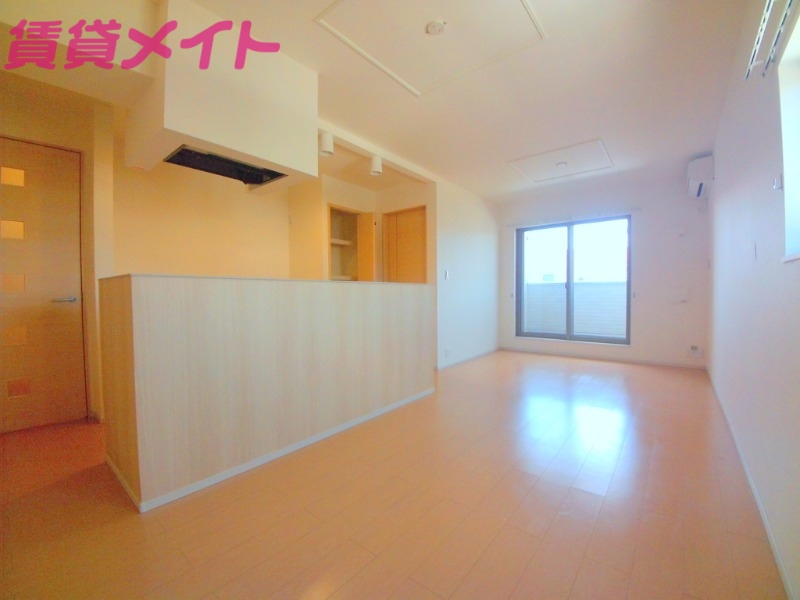 居室・リビング　同タイプの部屋写真です