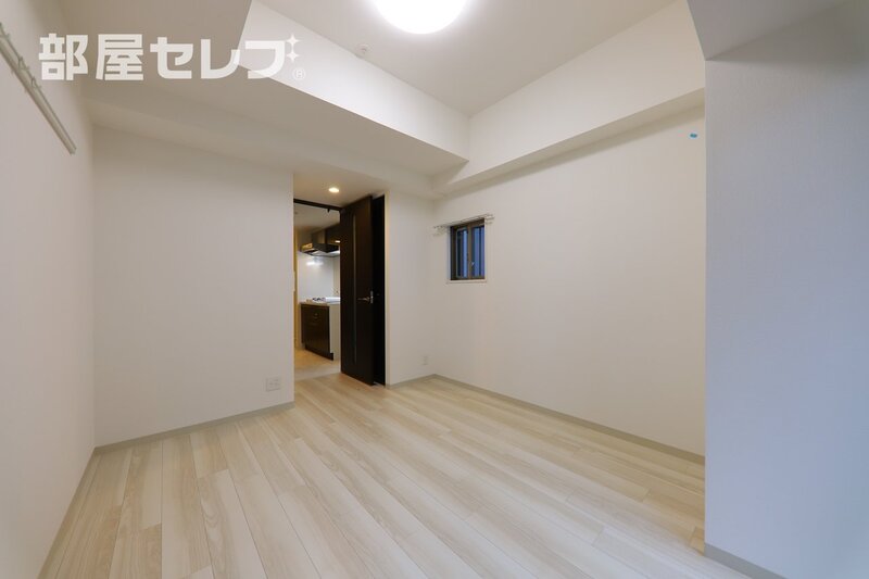 居室・リビング　２０４号室写真