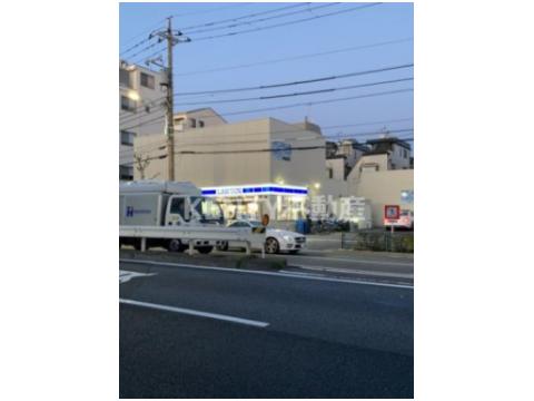 コンビニ　ローソン 大田山王四丁目店（コンビニ）まで528m