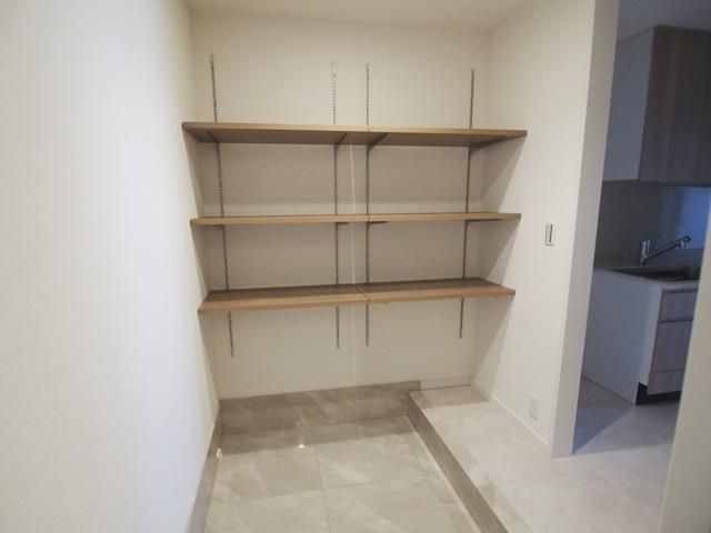 その他　写真は同タイプ住居の参考写真です。