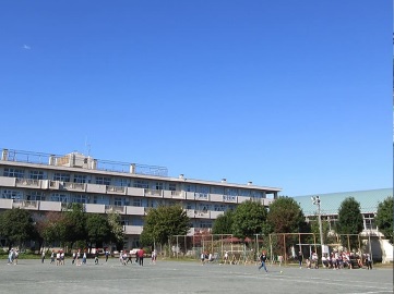小学校　さいたま市立新開小学校（小学校）まで1424m