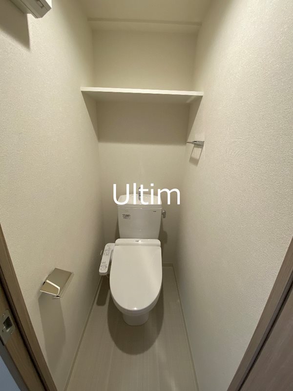 トイレ　違うお部屋の写真です。ご参考までに