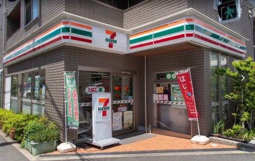 コンビニ　セブンイレブン 池袋4丁目店（コンビニ）まで642m