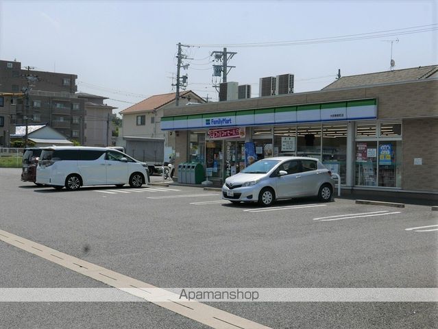 コンビニ　ファミリーマート大府東新町店（コンビニ）まで537m