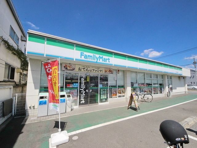 コンビニ　ファミリーマート東村山御成橋店（コンビニ）まで365m