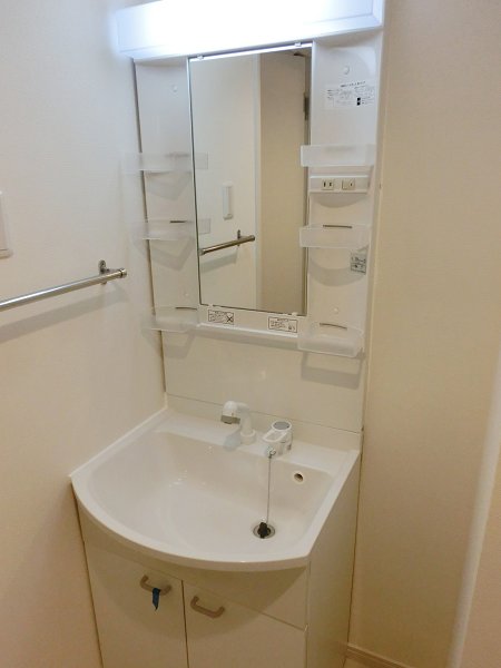 洗面設備　同建物参考写真