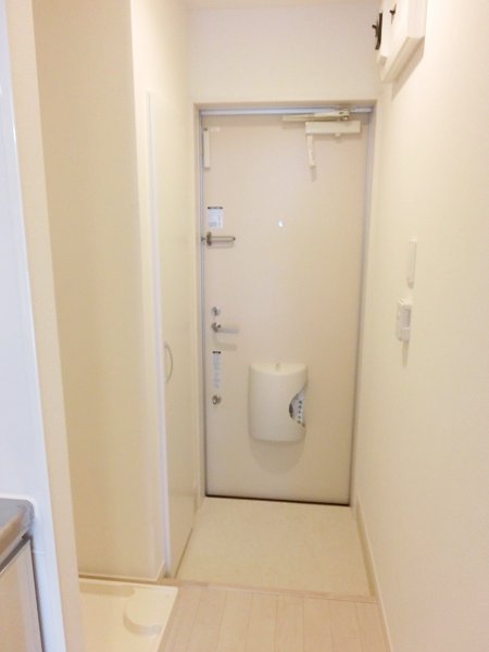 玄関　同建物参考写真