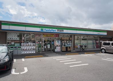 コンビニ　ファミリーマート 立川南通り店（コンビニ）まで291m