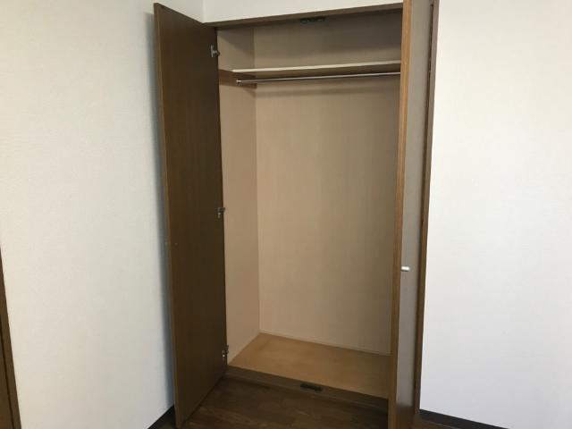 収納　クローゼット