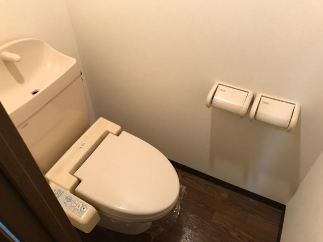 トイレ　シャワー付トイレ